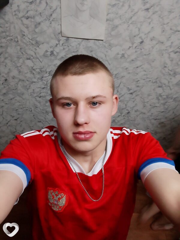 Максим, 21, Кемерове — анкета №3981853