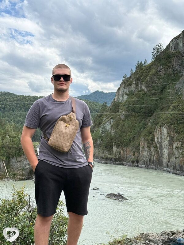 Дмитрий, 25, Барнауле — анкета №3981786