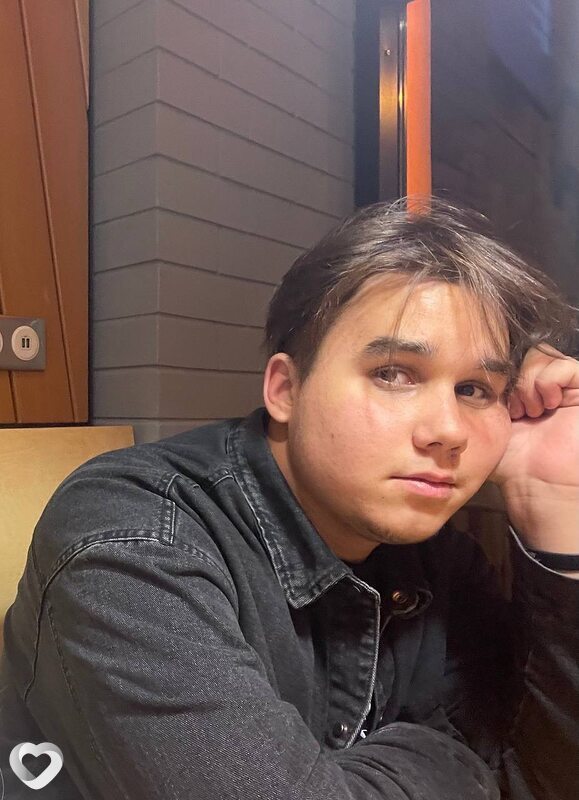 Семён, 22, Иркутске — анкета №3981914