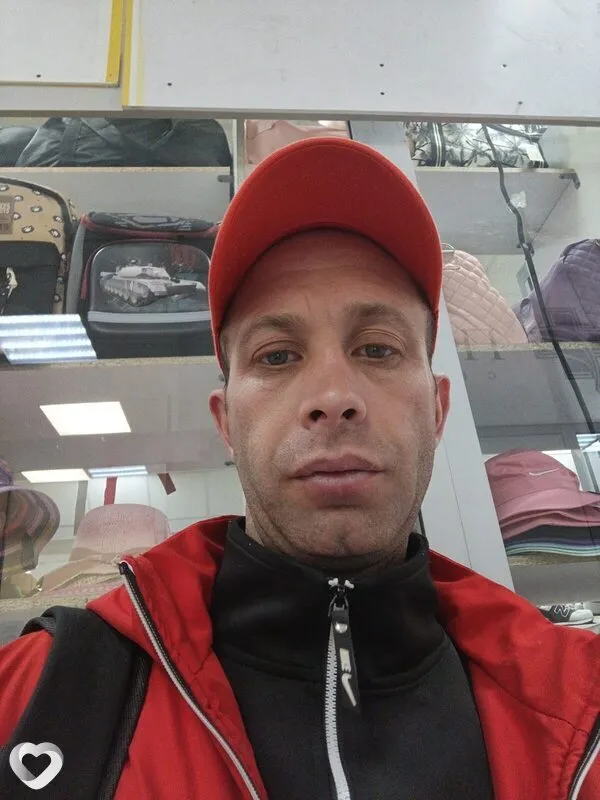 Александр, 32, Барнауле — анкета №3981834