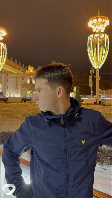 Миша, 21, Москве — анкета №3982630
