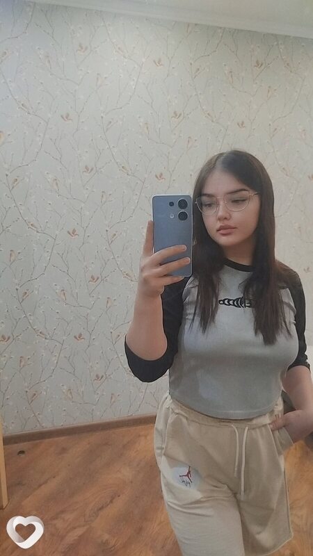 Карина, Муравленко