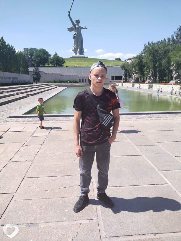 Роман, 18, Волгограде — анкета №3983161