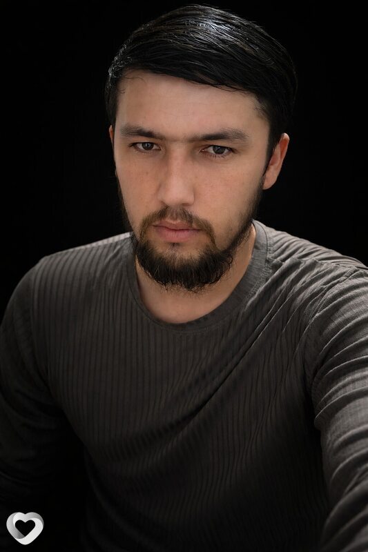 Эдик, 32, Москве — анкета №3983075