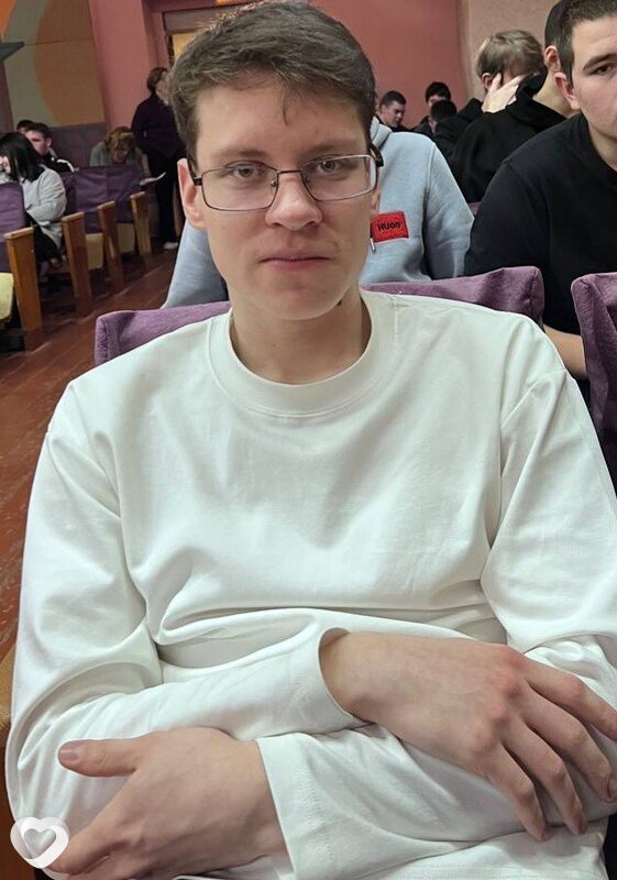 Даниил, 18, Ижевске — анкета №3983390