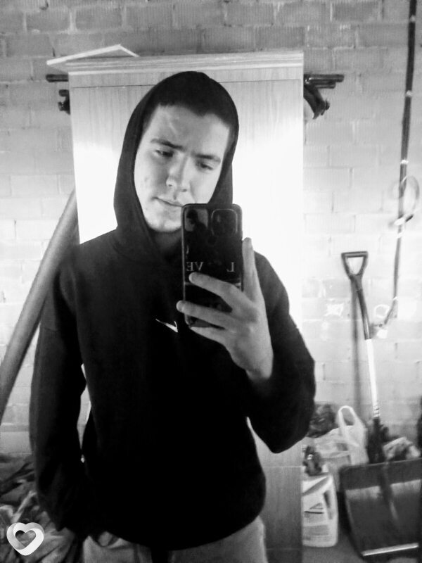 Дмитрий, 21, Иркутске — анкета №3983453