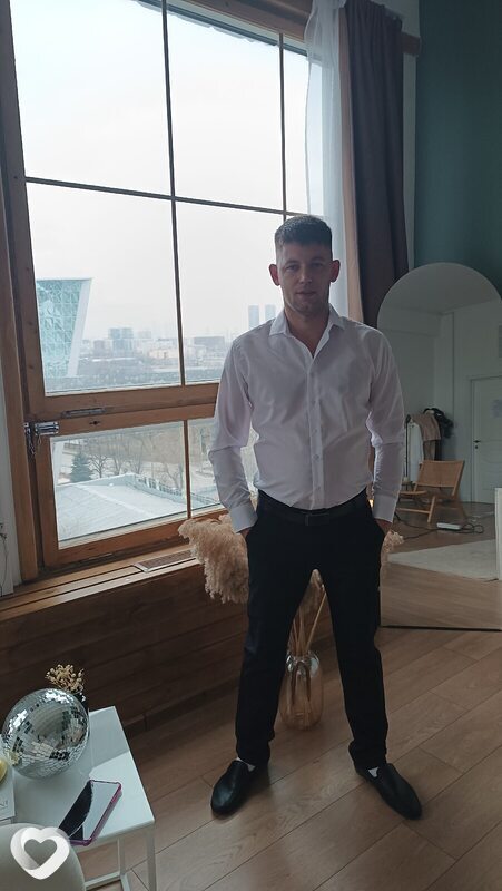 Артем, 28, Химках — анкета №3983636