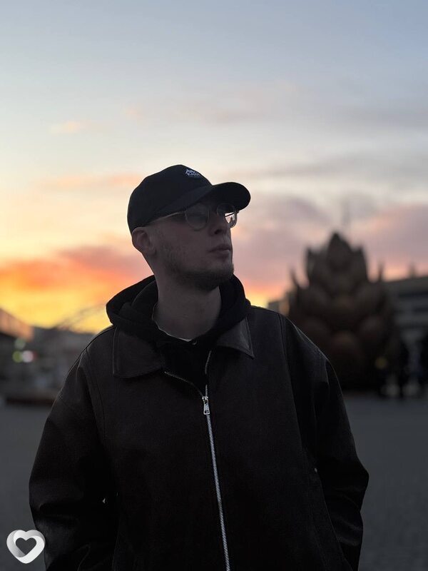 Артем, 26, Бийске — анкета №3984572