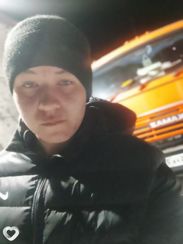 Даниил, 18, Барнауле — анкета №3985250