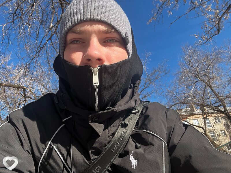 Илья, 18, Барнауле — анкета №3985813