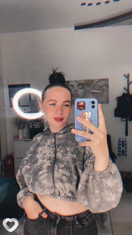 Елизавета, 22, Кингисеппе — анкета №3986919