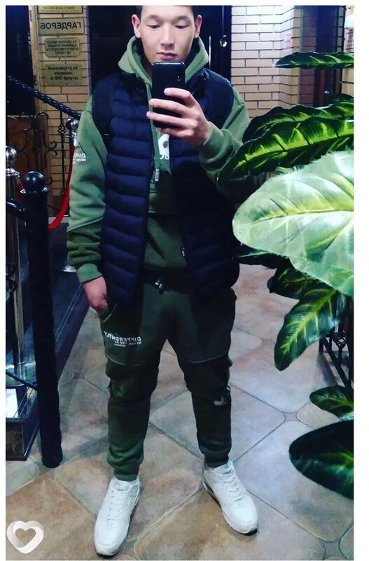 Бек, 23, Несвиже — анкета №3987338