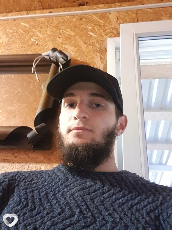 Адам, 21, Волжском — анкета №3988535