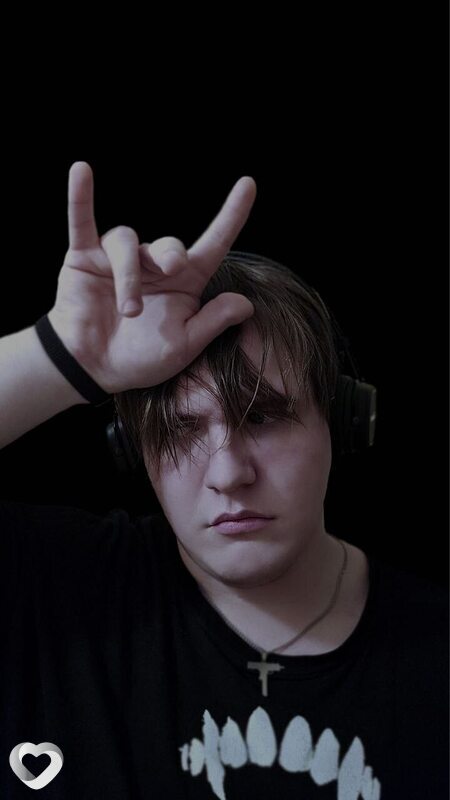 Саша, 19, Барнауле — анкета №3988967