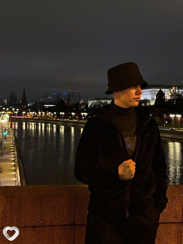 Серега, 20, Москве — анкета №3989561