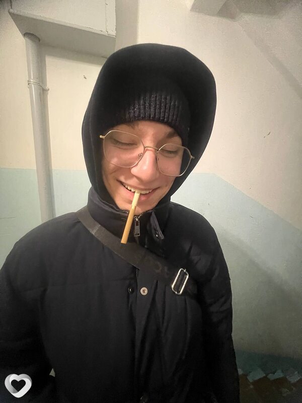 Михаил, 19, Тюмени — анкета №3989758