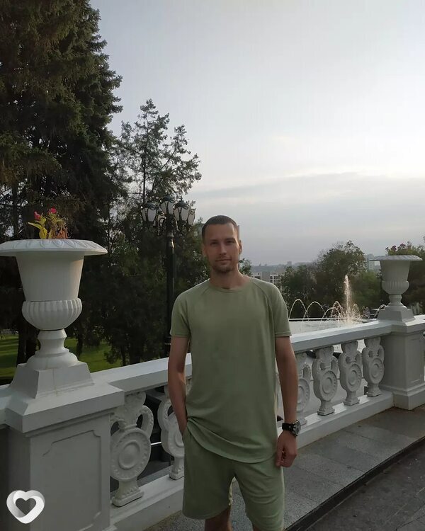 Юрий, 37, Стаханове — анкета №3989882