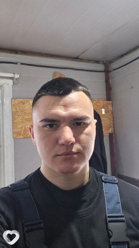 Александр, 21, Барнауле — анкета №3989949