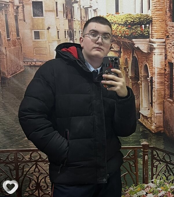 Виктор, 18, Новосибирске — анкета №3990340