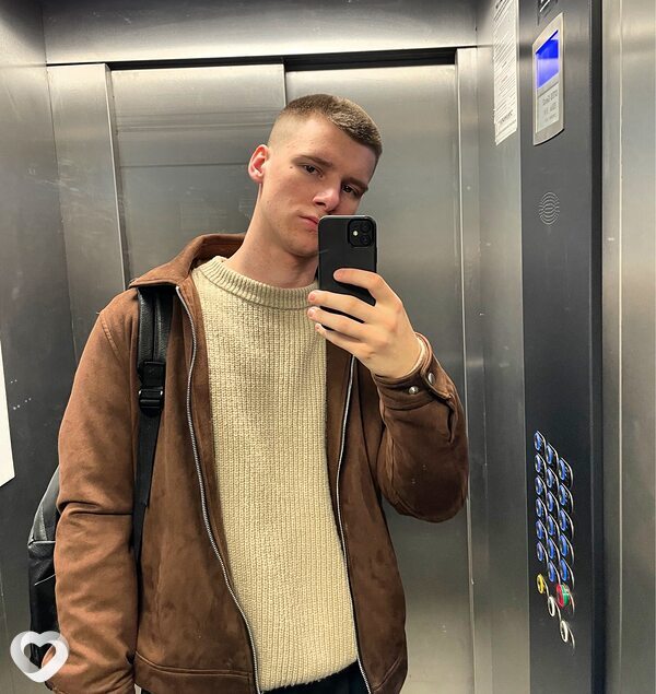 Илья, 20, Москве — анкета №3991135