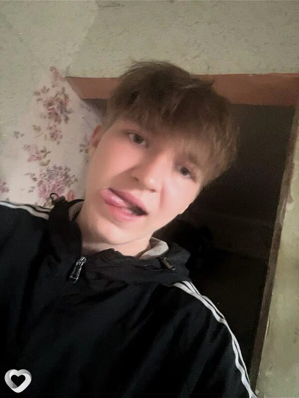 Максим, 19, Караганде — анкета №3991905