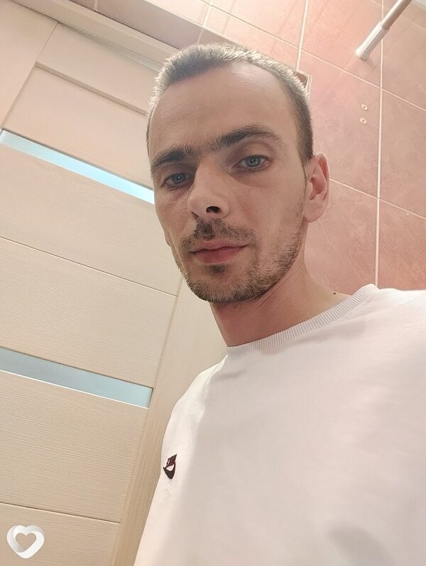 Толя, 31, Луге — анкета №3993175