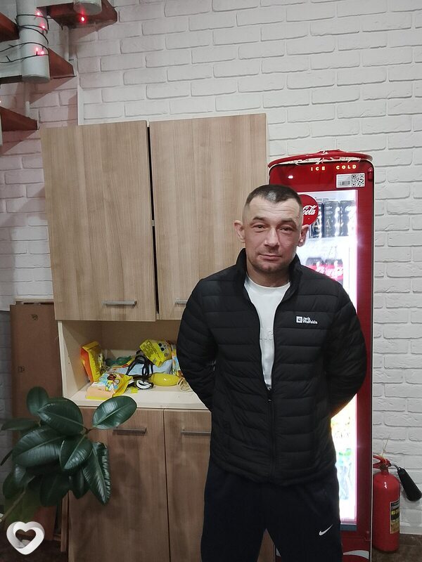 Дима, 39, Новомосковске — анкета №3993660