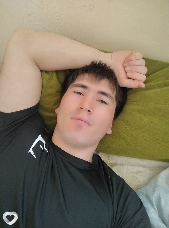 Акобир, 24, Санкт-Петербурге — анкета №3994080