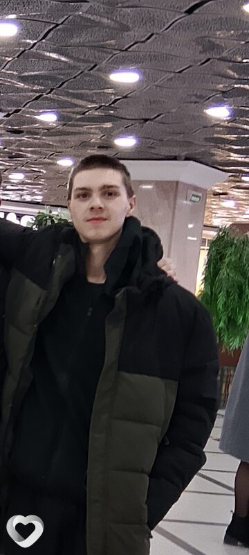 Денис, 19, Екатеринбурге — анкета №3994714