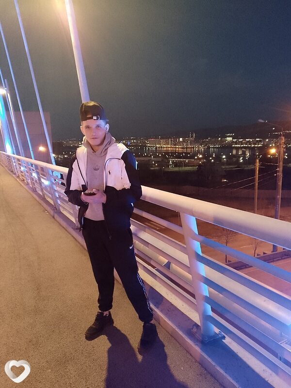 Юра, 20, Красноярске — анкета №3994927