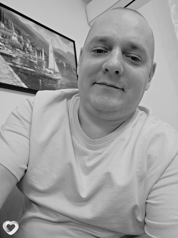 Директор Планеты, 38, Челябинске — анкета №3995363