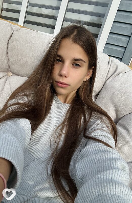 Эми, 19, Москве — анкета №3995642
