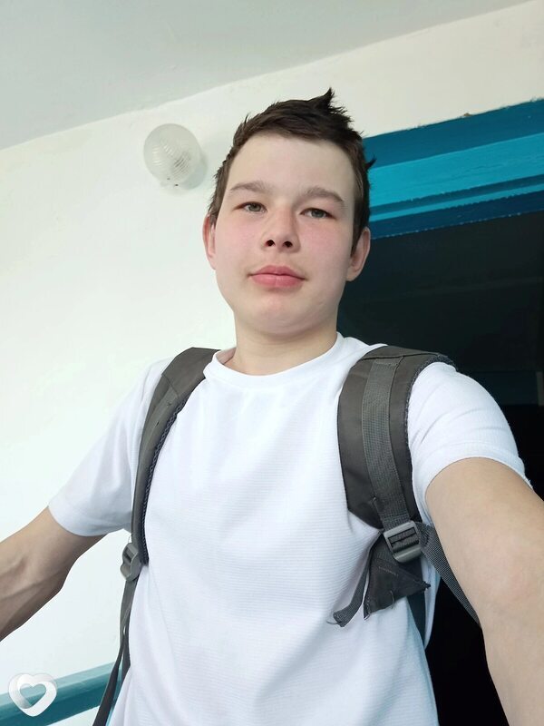 Александр, 21, Томске — анкета №3996052