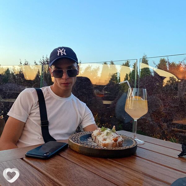 Александр, 21, Анапе — анкета №3996178