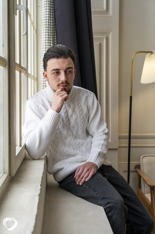 Михаил, 22, Курске — анкета №3997319
