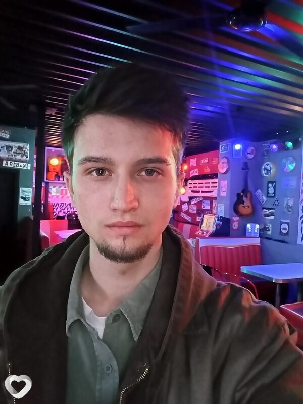 Андрей, 21, Энгельсе — анкета №3997321
