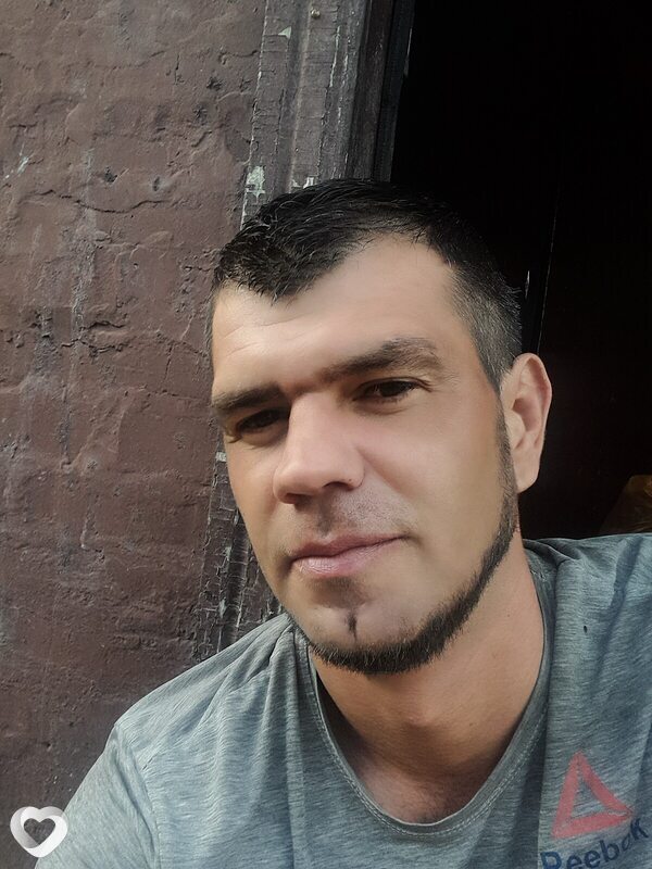 Юрий, 33, Луганске — анкета №3997347
