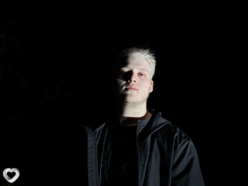 Артём, 19, Гатчине — анкета №3998909