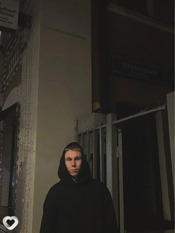 Александр, 21, Москве — анкета №4000781