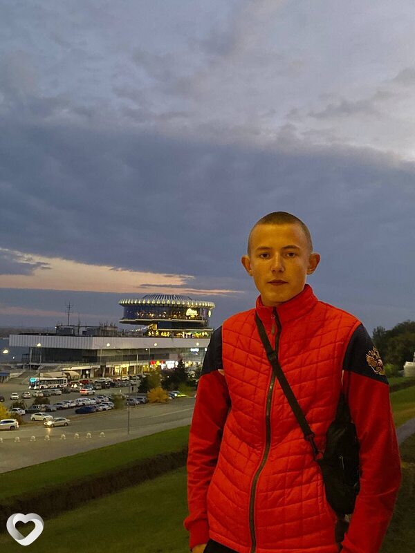 Данил, 18, Волгограде — анкета №4001130