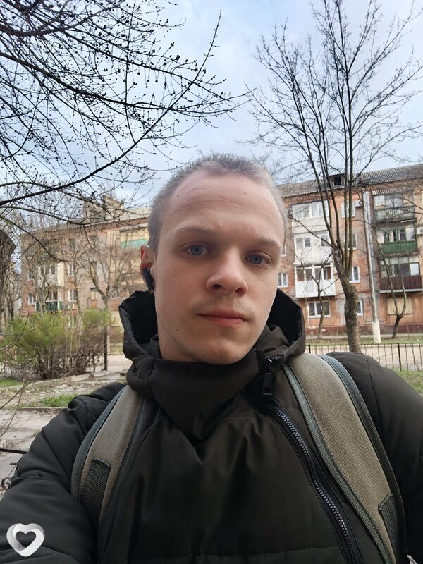 Станислав, 21, Горловке — анкета №4001107