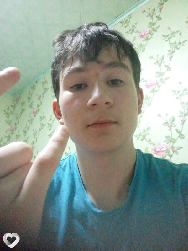 Максим, 19, Кирове — анкета №4001588