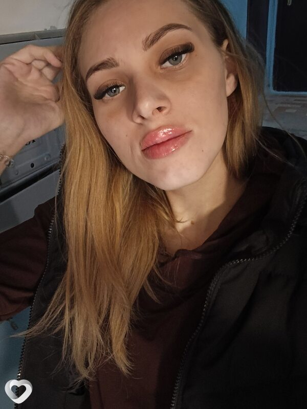 Дина, 27, Губкине — анкета №4002452