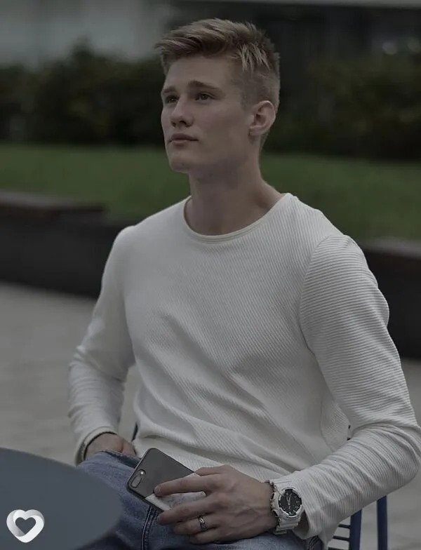 Кирилл, 23, Москве — анкета №4002520