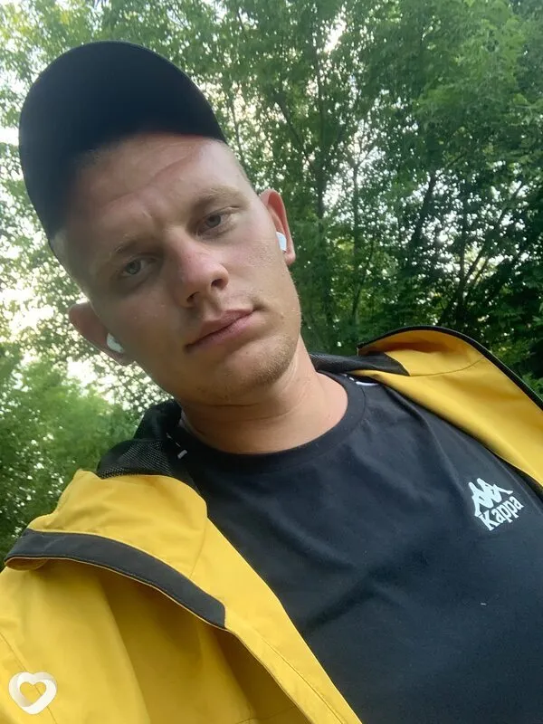 Кирилл, 27, Барнауле — анкета №4002682