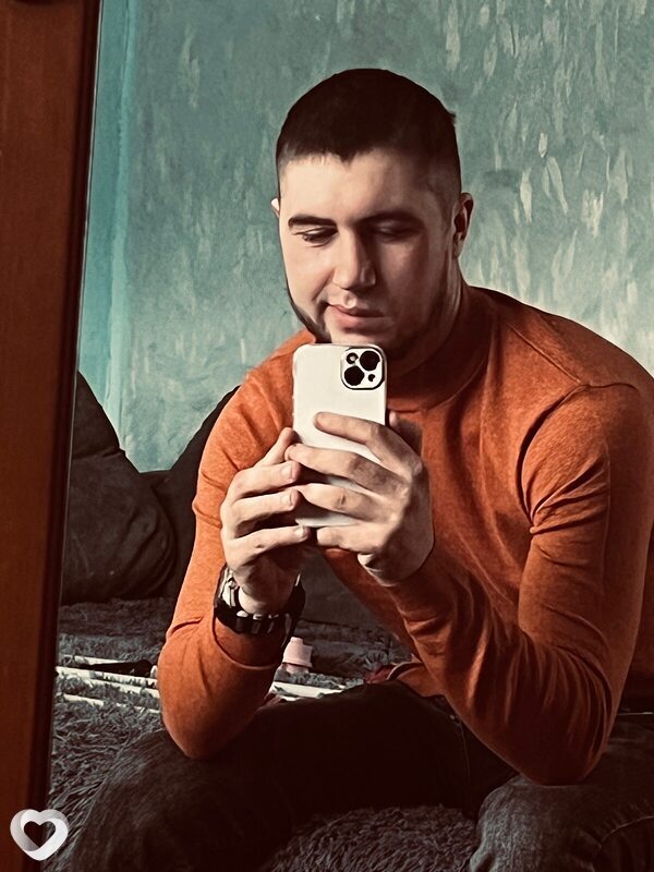 Евгений, 24, Находке — анкета №4003324