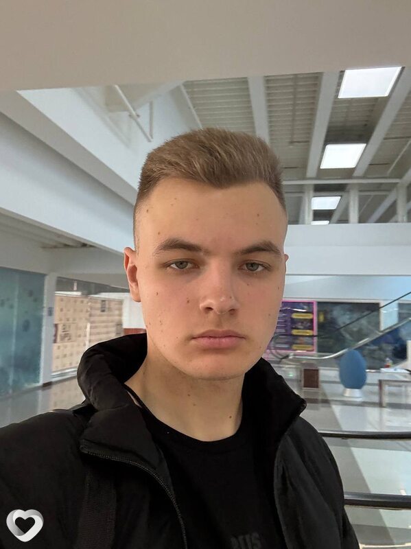 Александр, 21, Москве — анкета №4003523
