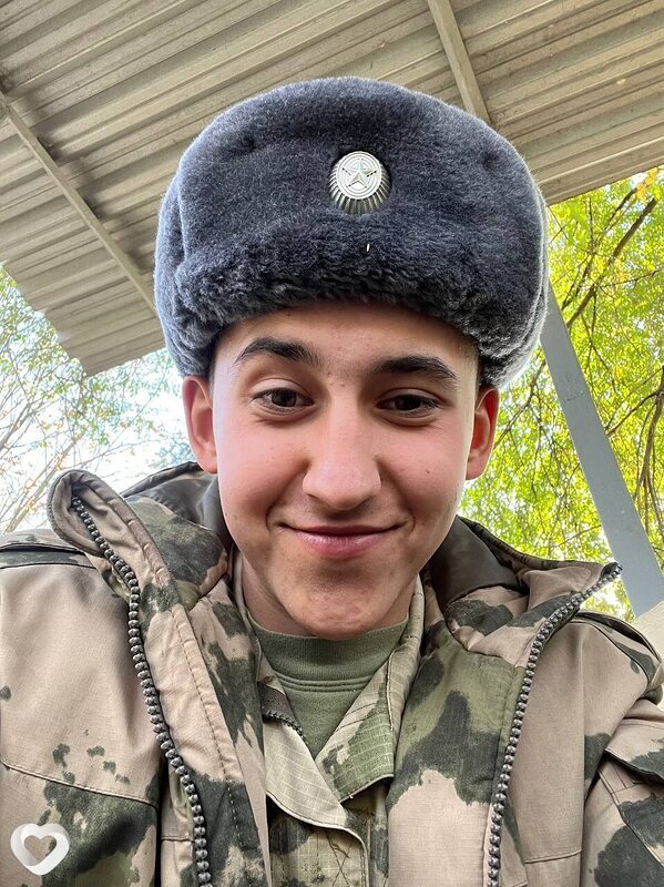 Иван, 19, Тюмени — анкета №4003988