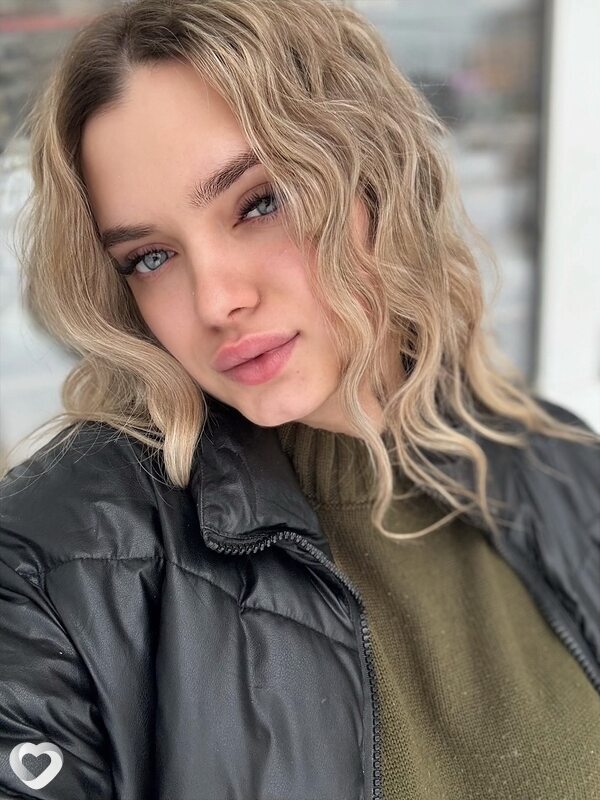 Кристина, 23, Каменске-Уральском — анкета №4003990