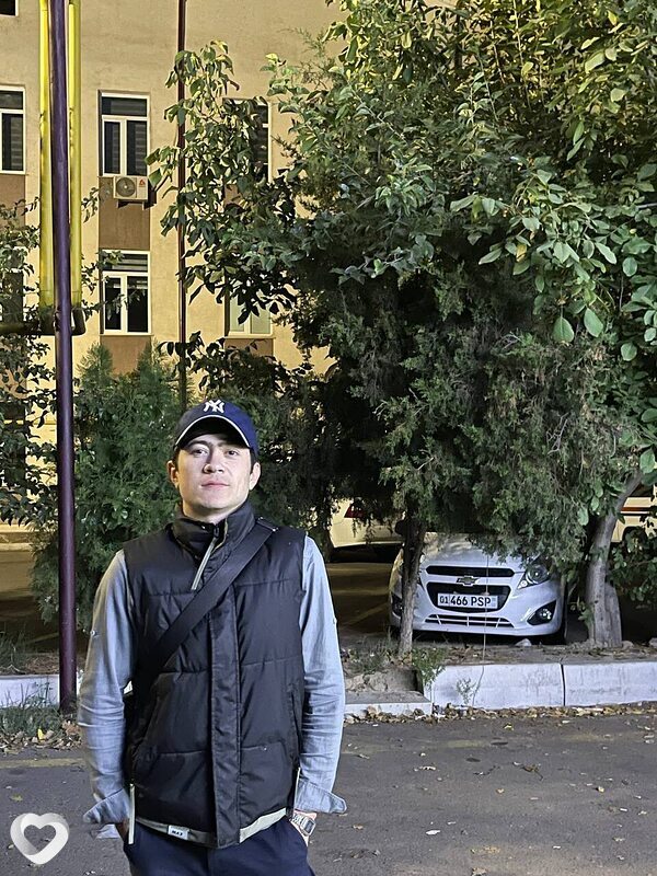 Умид, 24, Сергиеве Посаде — анкета №4004693
